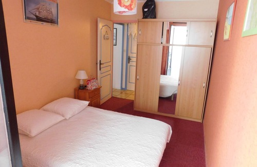 Saint-Hilaire-de-Riez Apartment | T2 with veranda and small courtyard Ground floor Plage des Becs