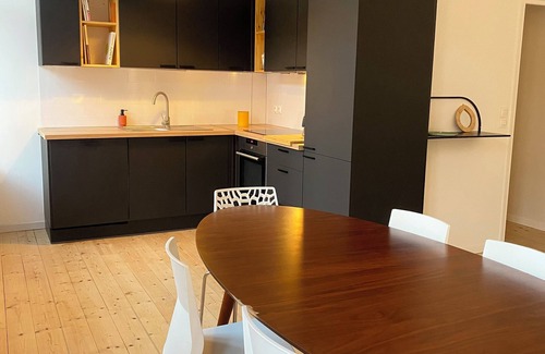 Lille-Moulins Apartment | T3 Lumineux au Design Sobre en Plein Coeur de Moulins à Lille Garage 2 Places