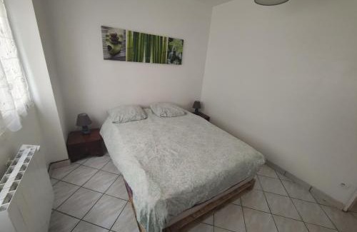 Chalette-sur-Loing Apartment | T3 spacieux proche gare Montargis Wifi linges fournis
