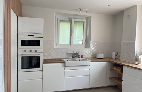 Dijon House | T5 family house with jacuzzi near Dijon center 20 min walk