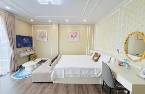 Quang An Apartment | T98 Westlake Quang An - Tay ho Center Garden View Studio!