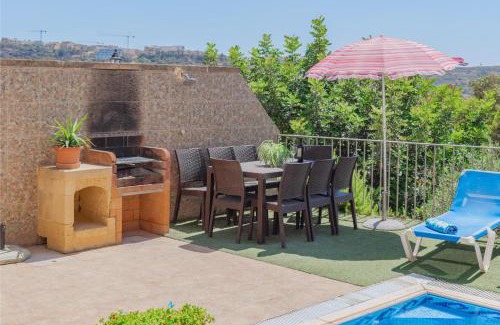 Xaghra Villa | Ta Danjela 4 bedroom Villa with private pool