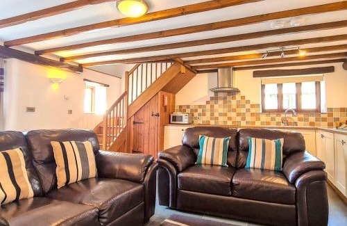 Fivelanes House | Ta Mill Cottages & Lodges - Millers Cottage