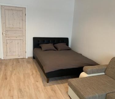 Kuremaa Apartment | TaaliHomes Kuremaa ridaelamu järve kaldal - saun hinnas