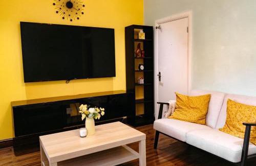 Selhurst Apartment | TAAY -Luxurious 3 bedroom house