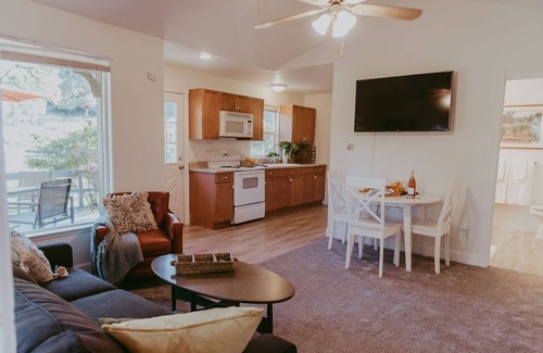 California Wine Country Cottage | Tadpole Cottage