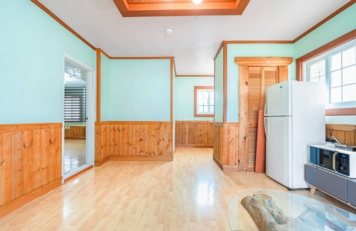 Kasinae House | Taean Hagampo Coastvalley Pension