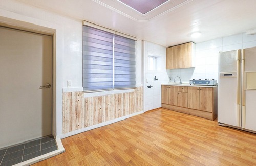 Kkotchi House | Taean Vintage House Pet-friendly Pension