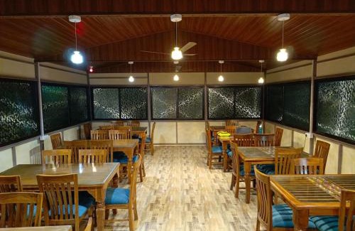 Thakursai Hotel | Taha Family Resort