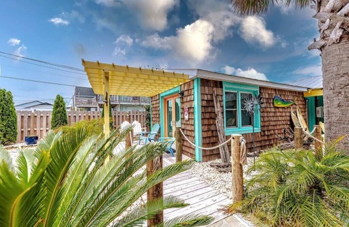 North Carolina Coast House | Tahiti at Island Breeze of CB Unique stay Design