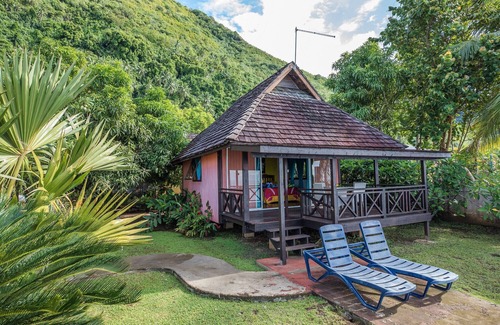 Papara Ski Chalet | TAHITI - Bungalow Tiamao Tipanier Sea View