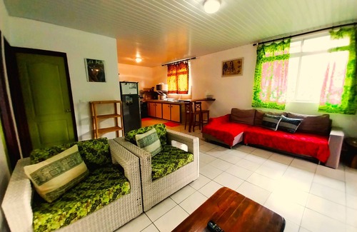 Mahina House | TAHITI - Haumaru Beach Fare