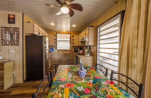 Papara House | TAHITI - Taharuu Bungalow Surf Piti