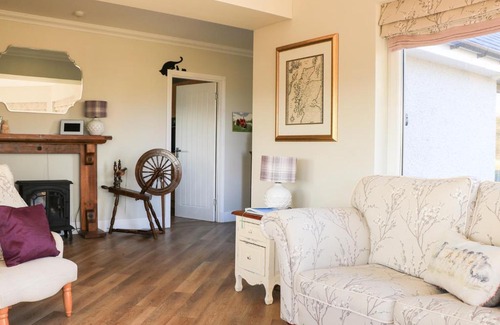 Lewis and Harris House | Taigh Chailean