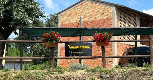 Canale House | Takápradalù