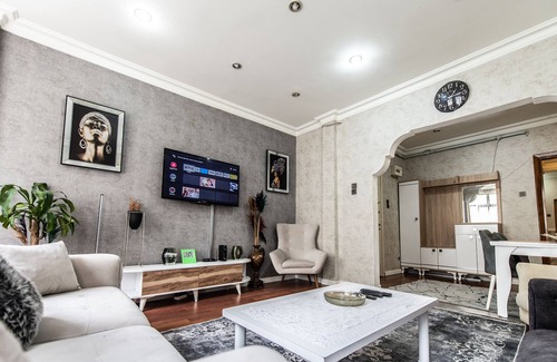 Gumussuyu Mahallesi Apartment | Taksim Center Best Location 2+1 (140m2)
