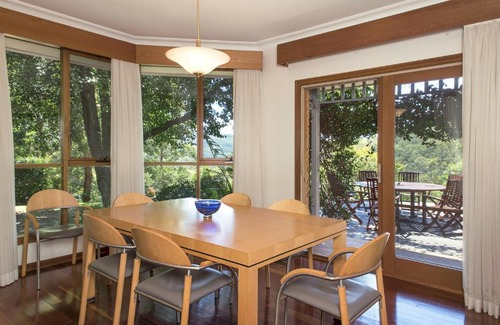 Kangaroo Valley House | Taliesin - Beautiful 4 bedroom home with amazing views!