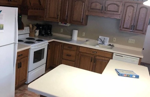 Black River Falls House | Tall Pines Lodge- Cottages On Serenity Lake- Sitting on 80 Acres Of Wildlife!