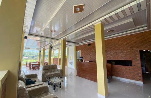 Tuk Tuk Bed & Breakfast | Tama View