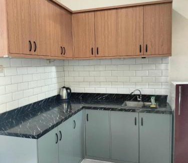 Madiun House | Taman Salak Homestay -5BR Entire House