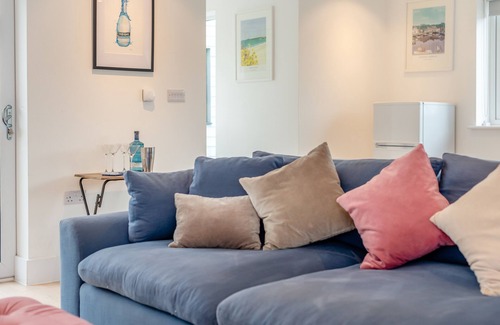 St Merryn House | Tamar - Four Bedroom House, Sleeps 8
