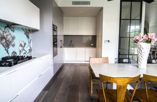 Bondi House | Tamarama Beach (Heated Pool)