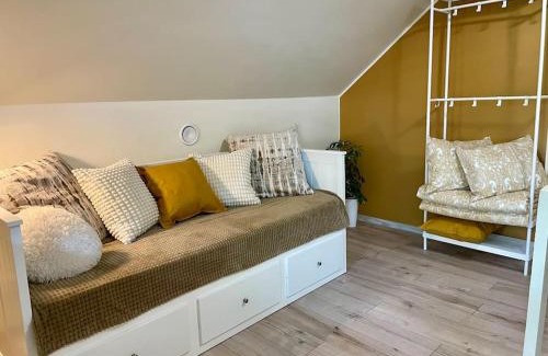 Tapa Apartment | Tamme maja - Oak Tree House with big terrace and balcony