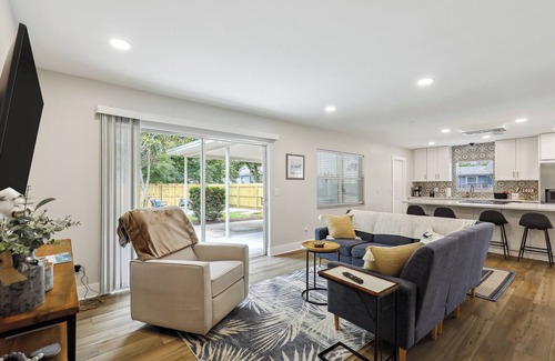 Riverside Heights House | Tampa Vacation Rental ~ 3 Mi to Downtown!