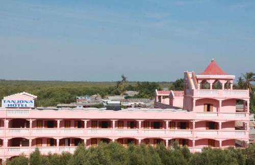 Morondava Hotel | Tanjona Menabe Hotel