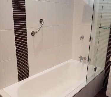 Warners Bay House | Tantarra Guest House - Pet Friendly