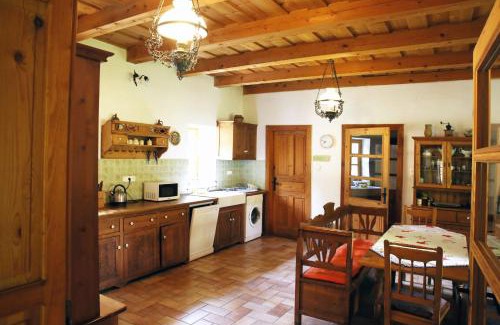 Garab House | Tanya Üdülőház