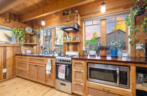 Leadville House | Taos Junction is a 19-century stable, remodeled into a beautiful modern home.