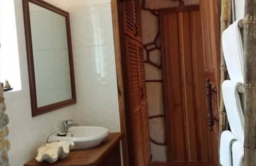 Krong Kaeb Hotel | Tara Lodge