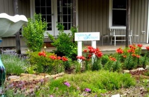Henderson Cabin | Tarheel Retreat