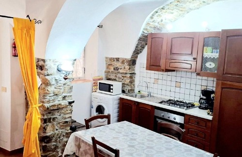 Terzorio Apartment | 'TASTE OF LIGURIA' in Antico Borgo near the sea