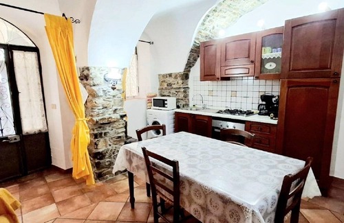 Terzorio Apartment | 'TASTE OF LIGURIA' in Antico Borgo near the sea