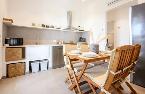 Porto Palo Apartment | Tasteful and friendly apartment in quiet location by the sea.