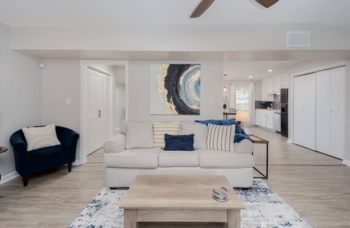 Pelham House | Tastefully designed 4-Bedroom Townhome! Open Concept