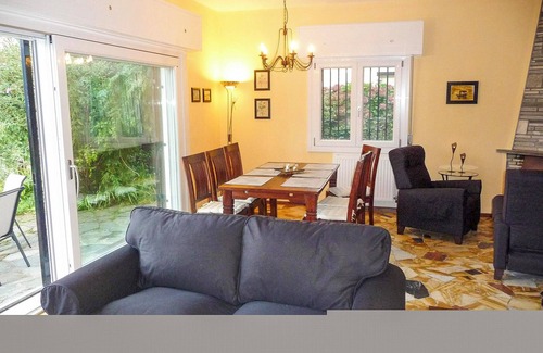 Germignaga Apartment | Tastefully furnished 4-room apartment with terrace, garden and panoramic view