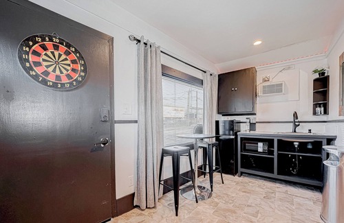 Washington Ave./ Memorial Park Apartment | Tattoo Studio-this converted tattoo studio faces all the Washington Ave action