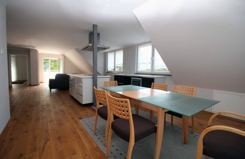 Horstein Apartment | Taunusblick apartment, directly to FrankfurtRhineMain