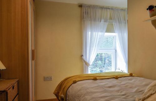 Ystradgynlais House | Tawe Cottage