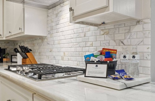 Coppell House | TCH - Luxurious 5bd/3ba home in Coppell with Pool