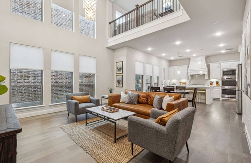 Allen House | TCH - Spacious 4bd/3.5ba home in Allen w/Workspace