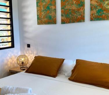 Pirae House | Te Vaearai lodge