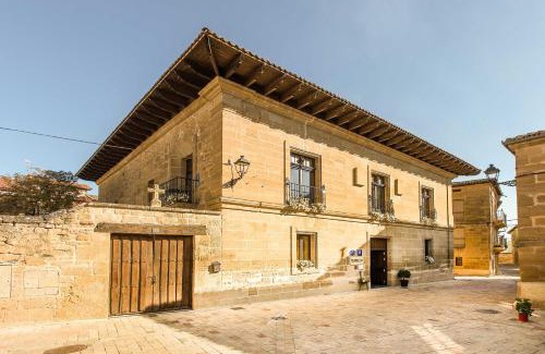 Cuzcurrita de Rio Tiron Hotel | Teatrisso Hotel Palacio