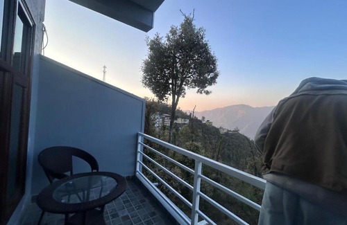 Dalsing Sarai Hotel | Tejpur Cottage