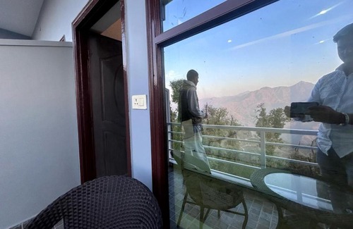 Dalsing Sarai Hotel | Tejpur Cottage
