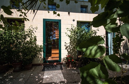 Massa Apartment | Tempio 1 Mansarda Large bright apartment in villa in Massa, Tuscany