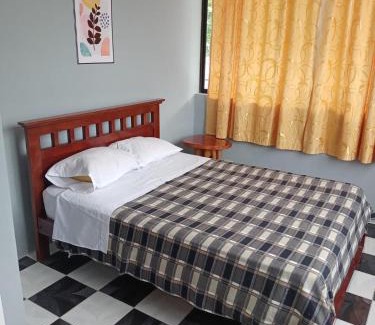 Tena House | Tena - 4 Beds - Sleeps 12 - Pet Friendly - Hot Tub